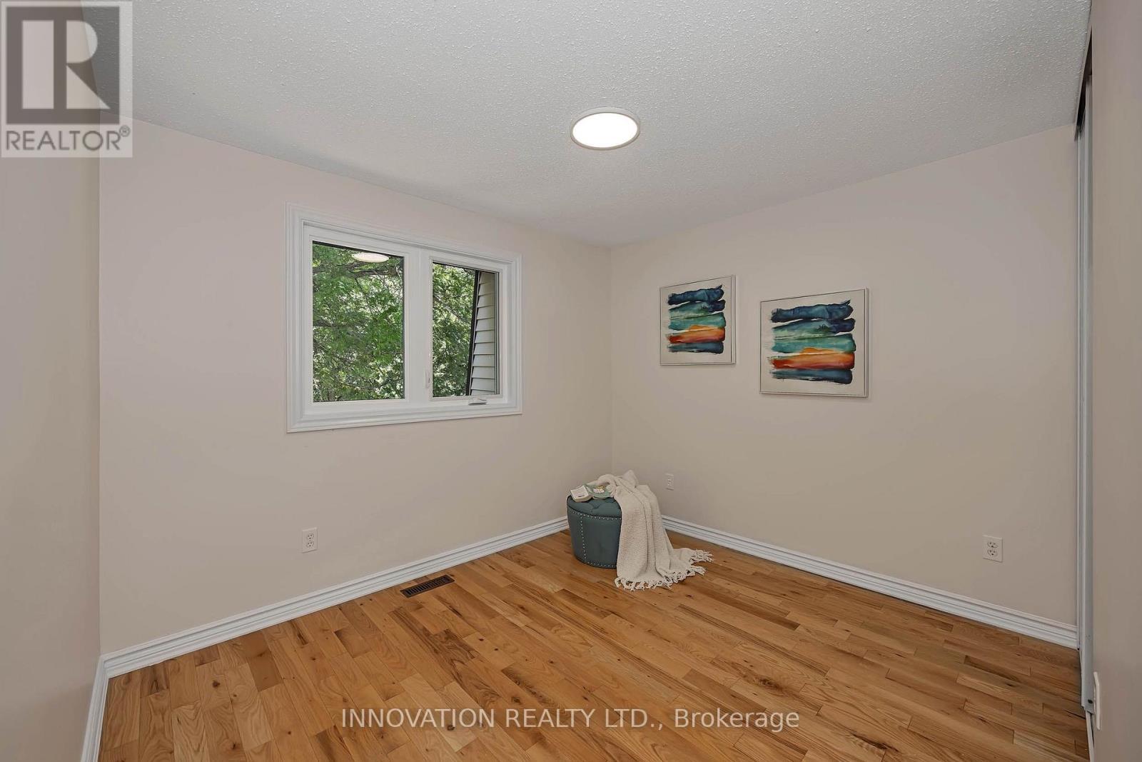 33 Exeter Drive, Ottawa, ON - Indoor Photo Showing Other Room