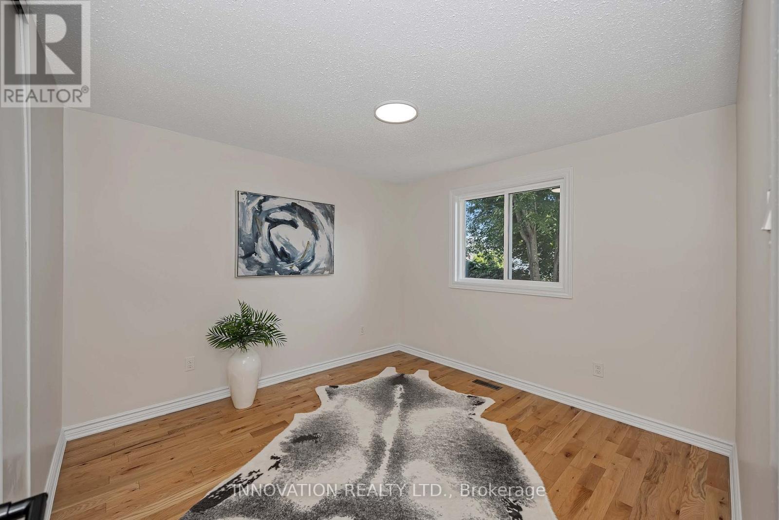 33 Exeter Drive, Ottawa, ON - Indoor