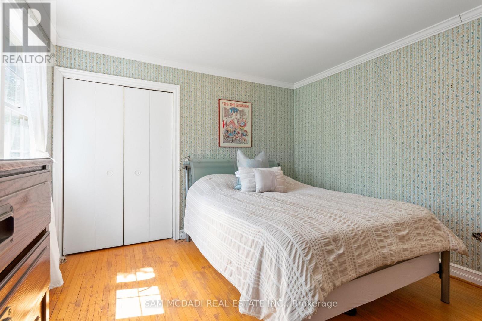 865 Meadow Wood Road, Mississauga, ON - Indoor Photo Showing Bedroom