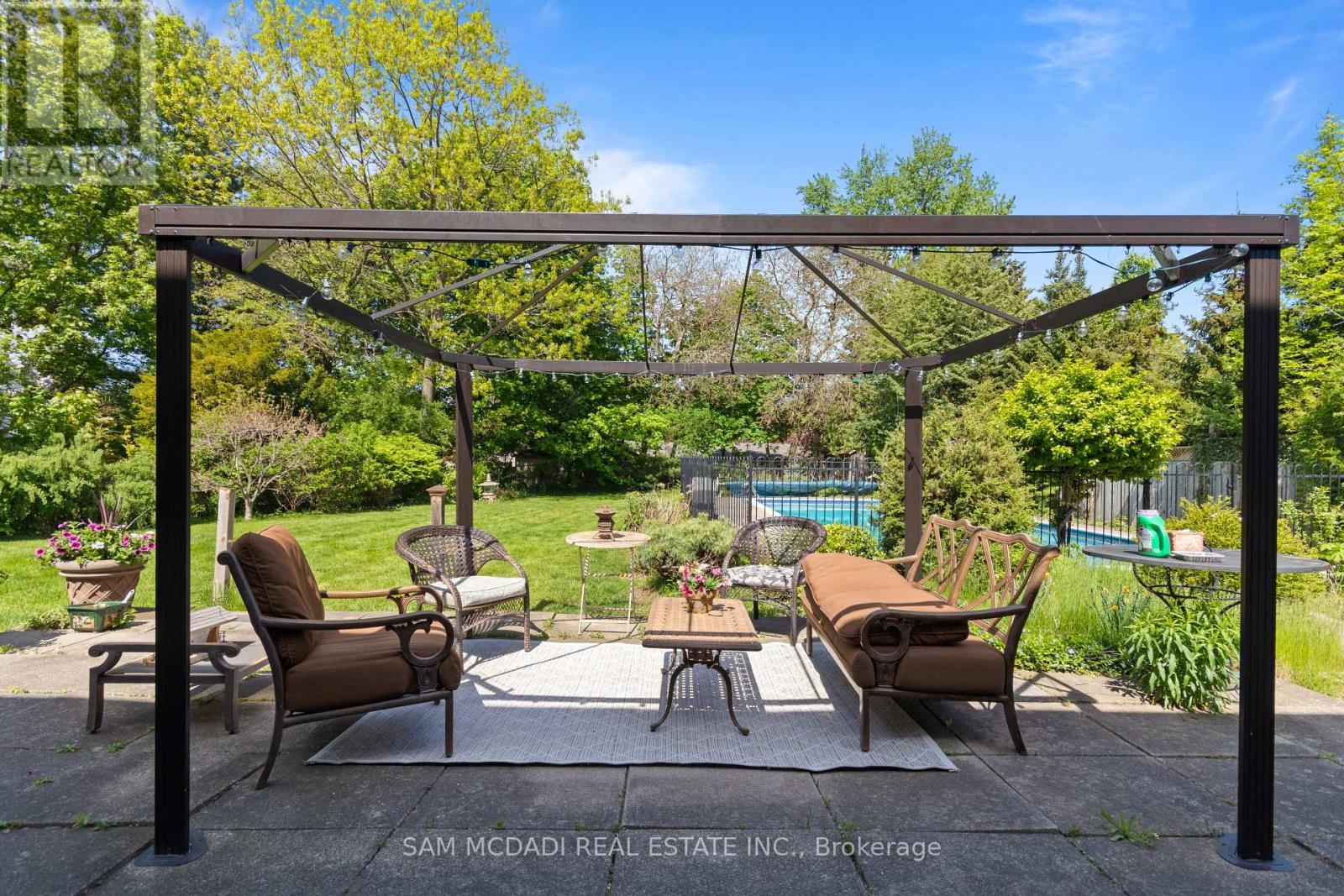 865 Meadow Wood Road, Mississauga, ON - Outdoor