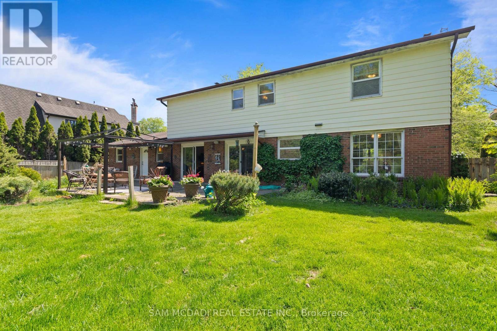 865 Meadow Wood Road, Mississauga, ON - Outdoor