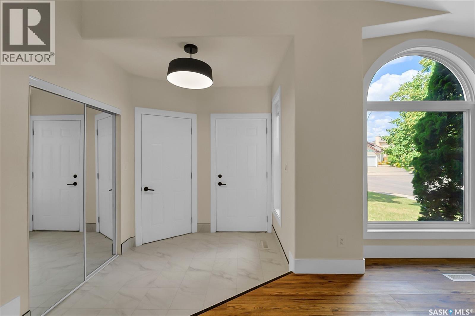 303 Haslam Crescent, Saskatoon, SK - Indoor Photo Showing Other Room