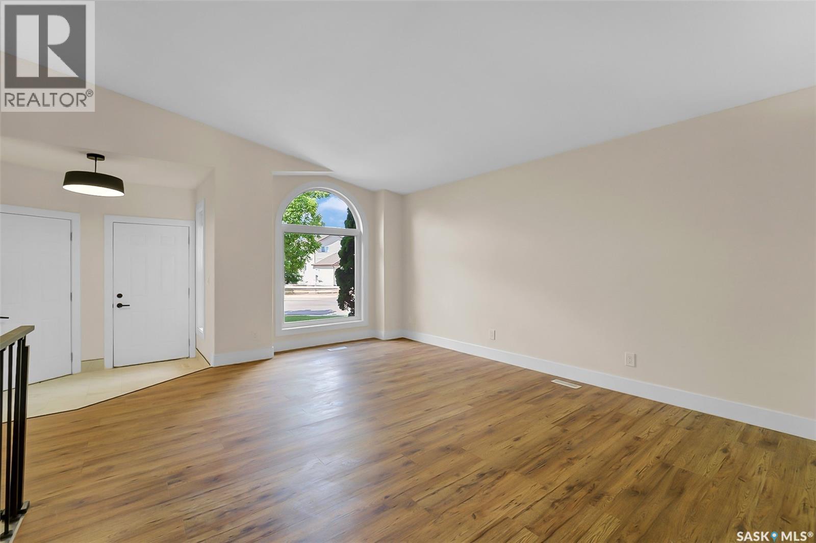 303 Haslam Crescent, Saskatoon, SK - Indoor Photo Showing Other Room