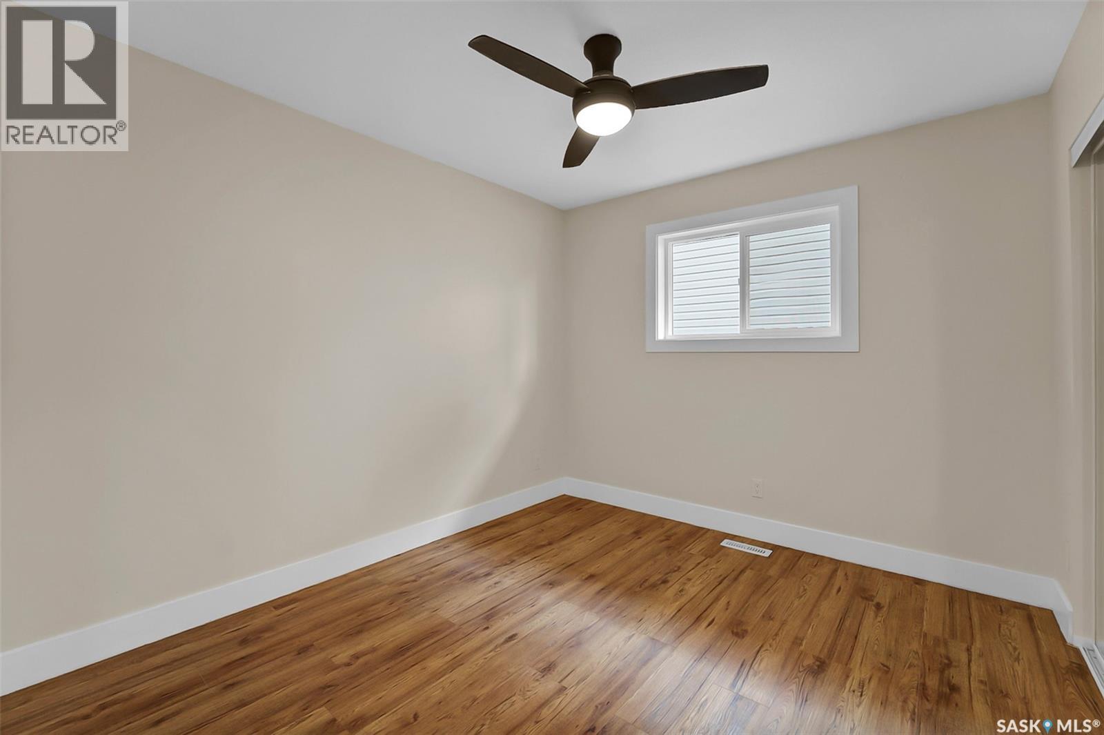 303 Haslam Crescent, Saskatoon, SK - Indoor Photo Showing Other Room