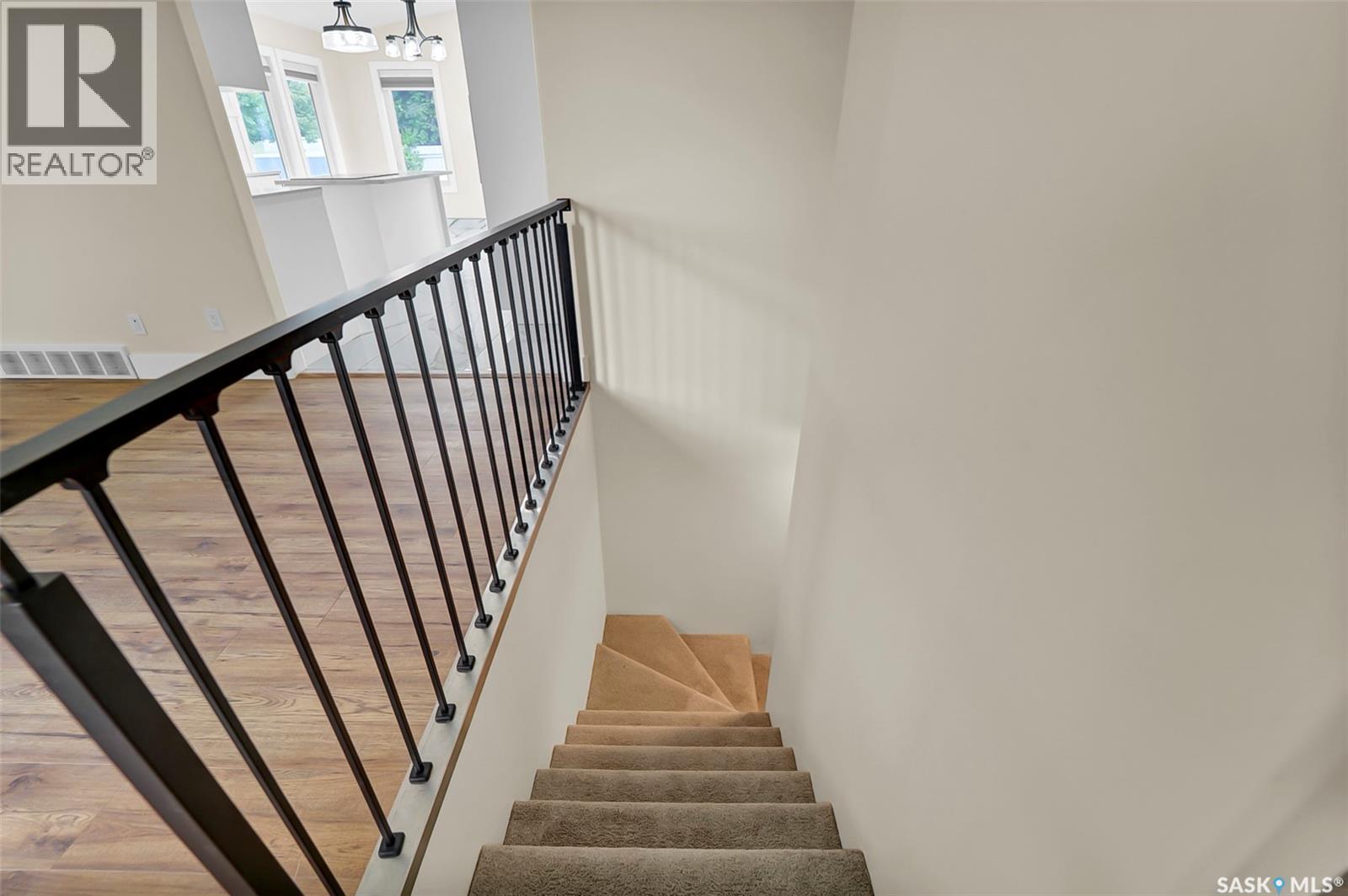 303 Haslam Crescent, Saskatoon, SK - Indoor Photo Showing Other Room