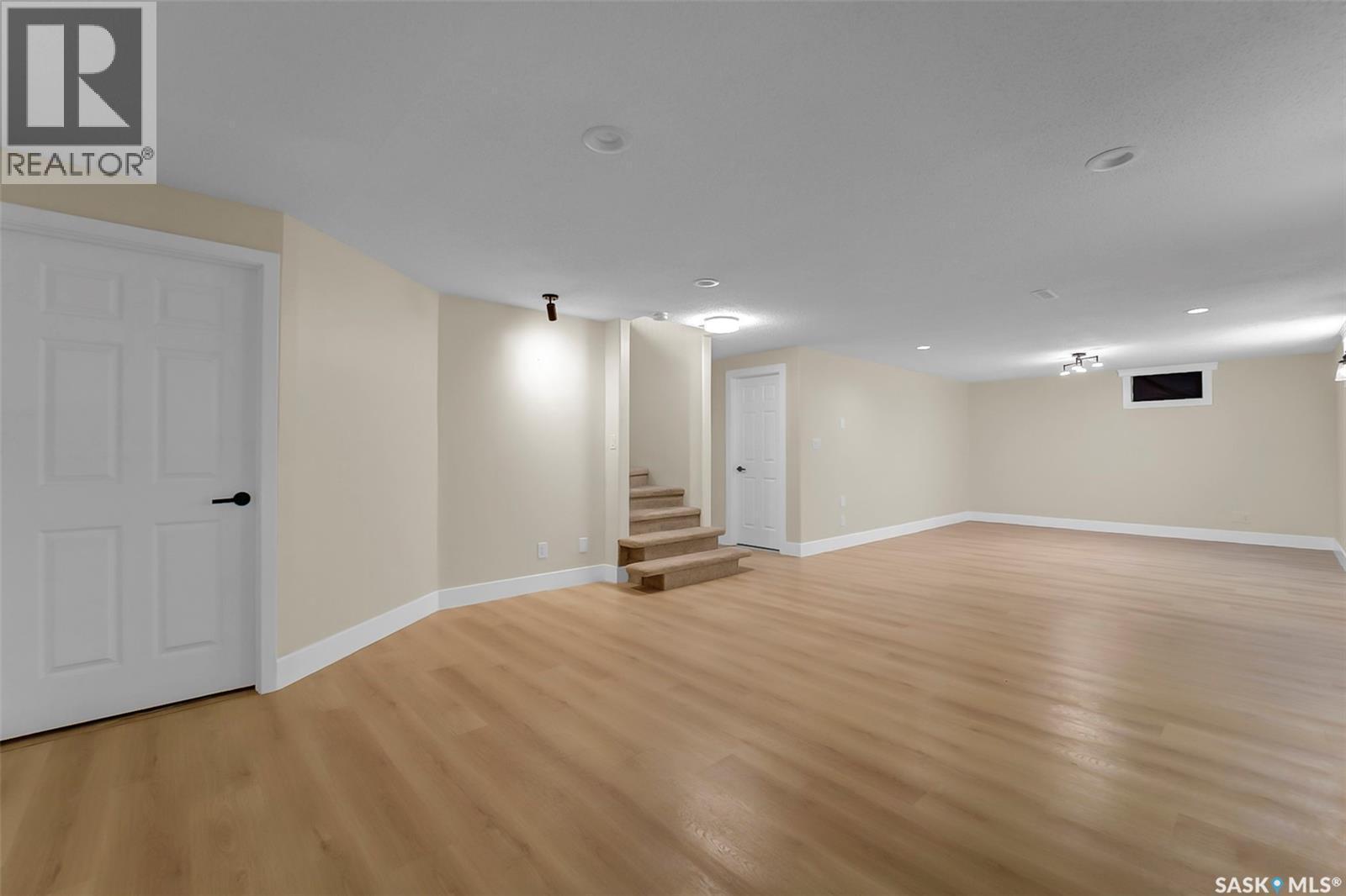 303 Haslam Crescent, Saskatoon, SK - Indoor Photo Showing Other Room