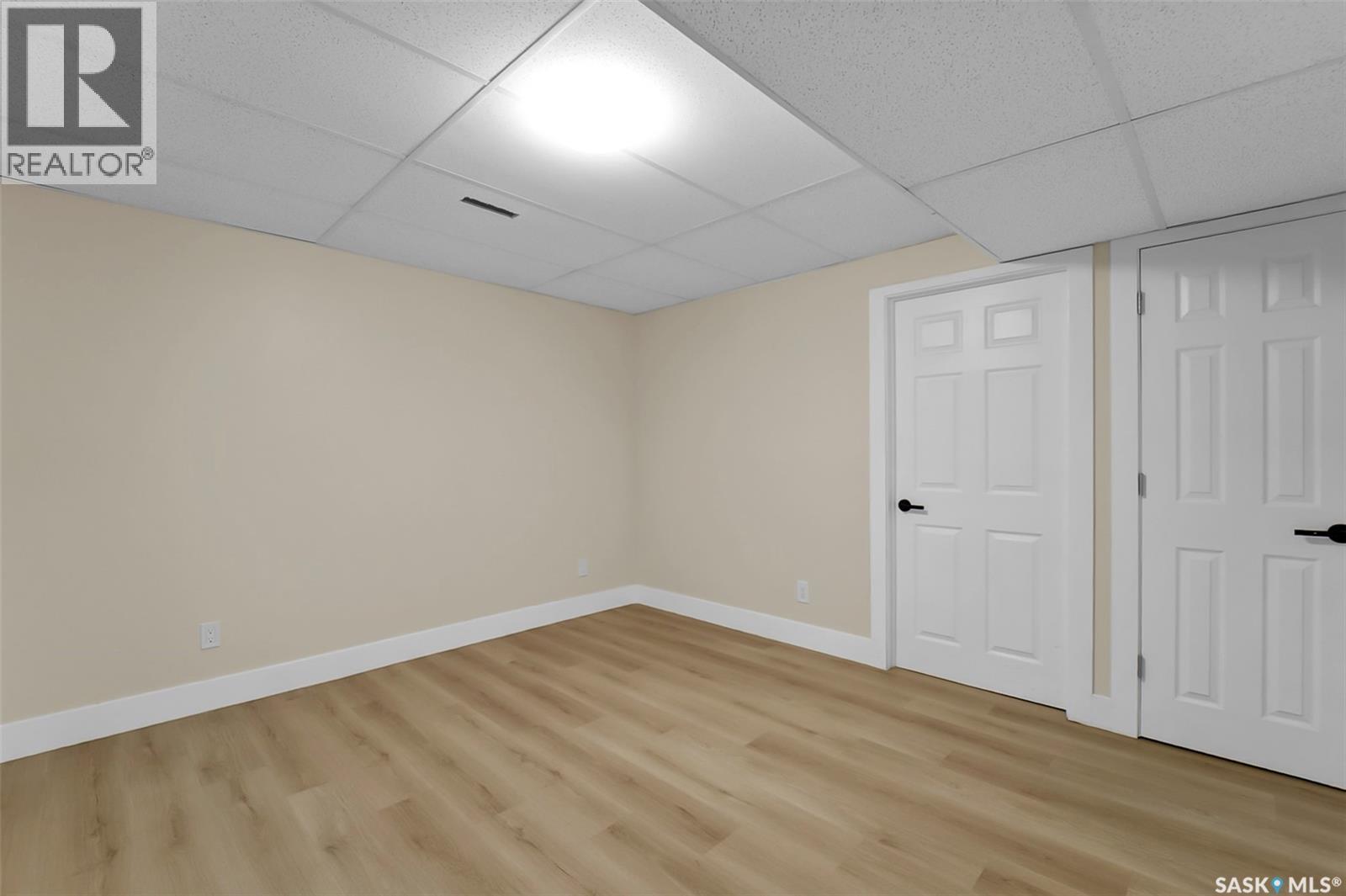 303 Haslam Crescent, Saskatoon, SK - Indoor Photo Showing Other Room