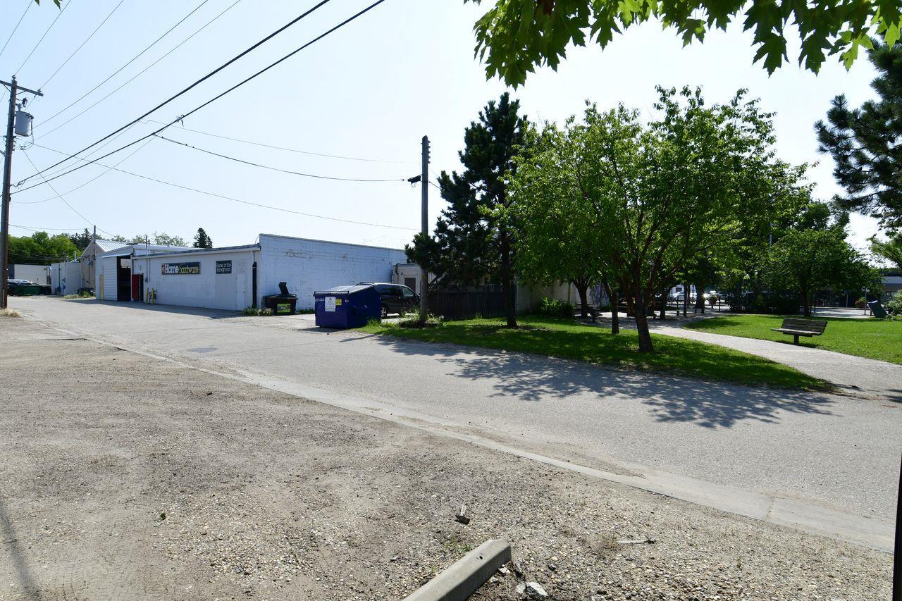 24-26 Athabasca Ave.,T9G 1G2, Devon, AB