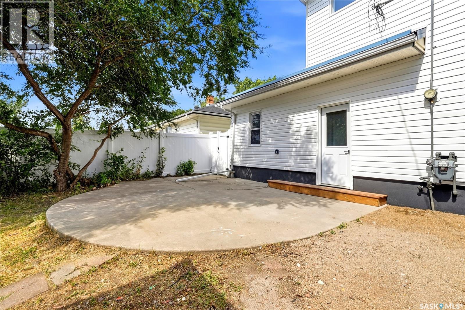 3638 Argyle Road, Regina, SK - Outdoor