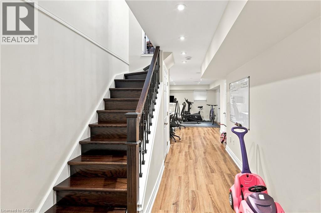 1050 Ryckman Common, Burlington, ON - Indoor Photo Showing Other Room