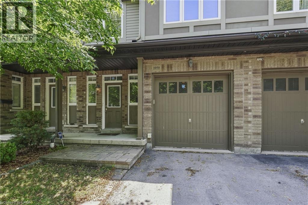1050 Ryckman Common, Burlington, ON - Outdoor