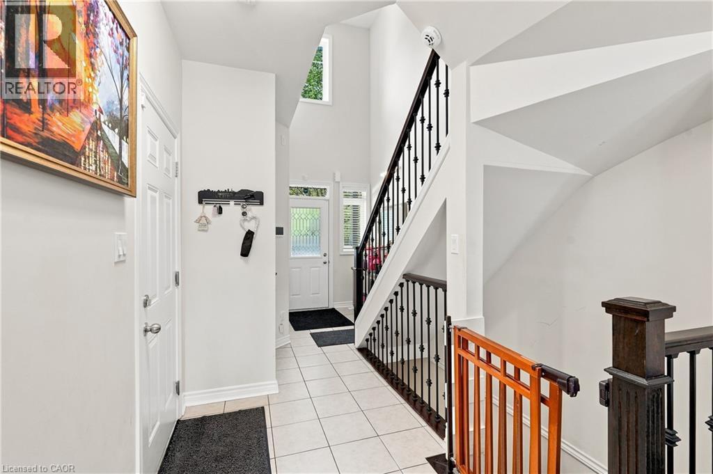1050 Ryckman Common, Burlington, ON - Indoor Photo Showing Other Room
