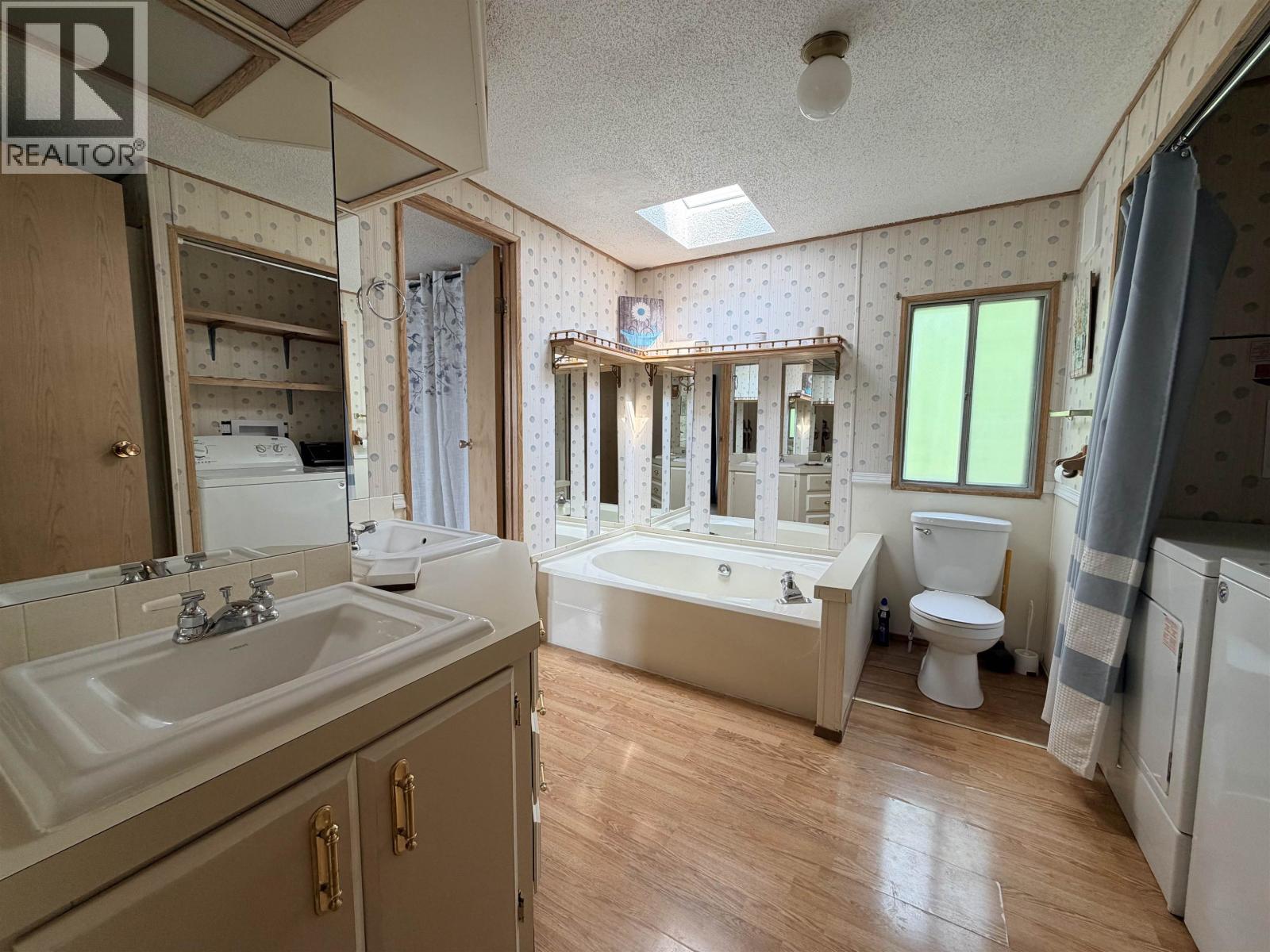 10 2155 Commodore Crescent, Williams Lake, BC - Indoor