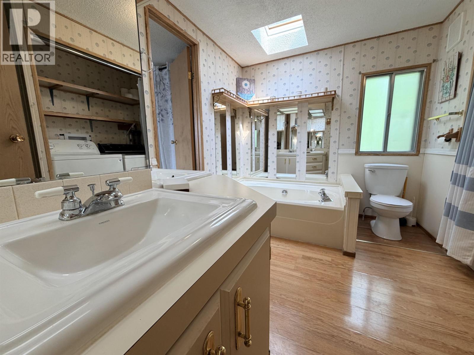 10 2155 Commodore Crescent, Williams Lake, BC - Indoor Photo Showing Bathroom