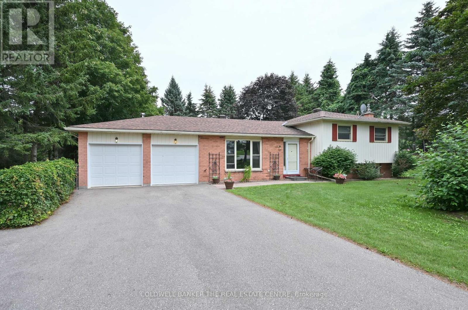 Front Exterior - 5471 8Th Line, Essa, ON - Outdoor