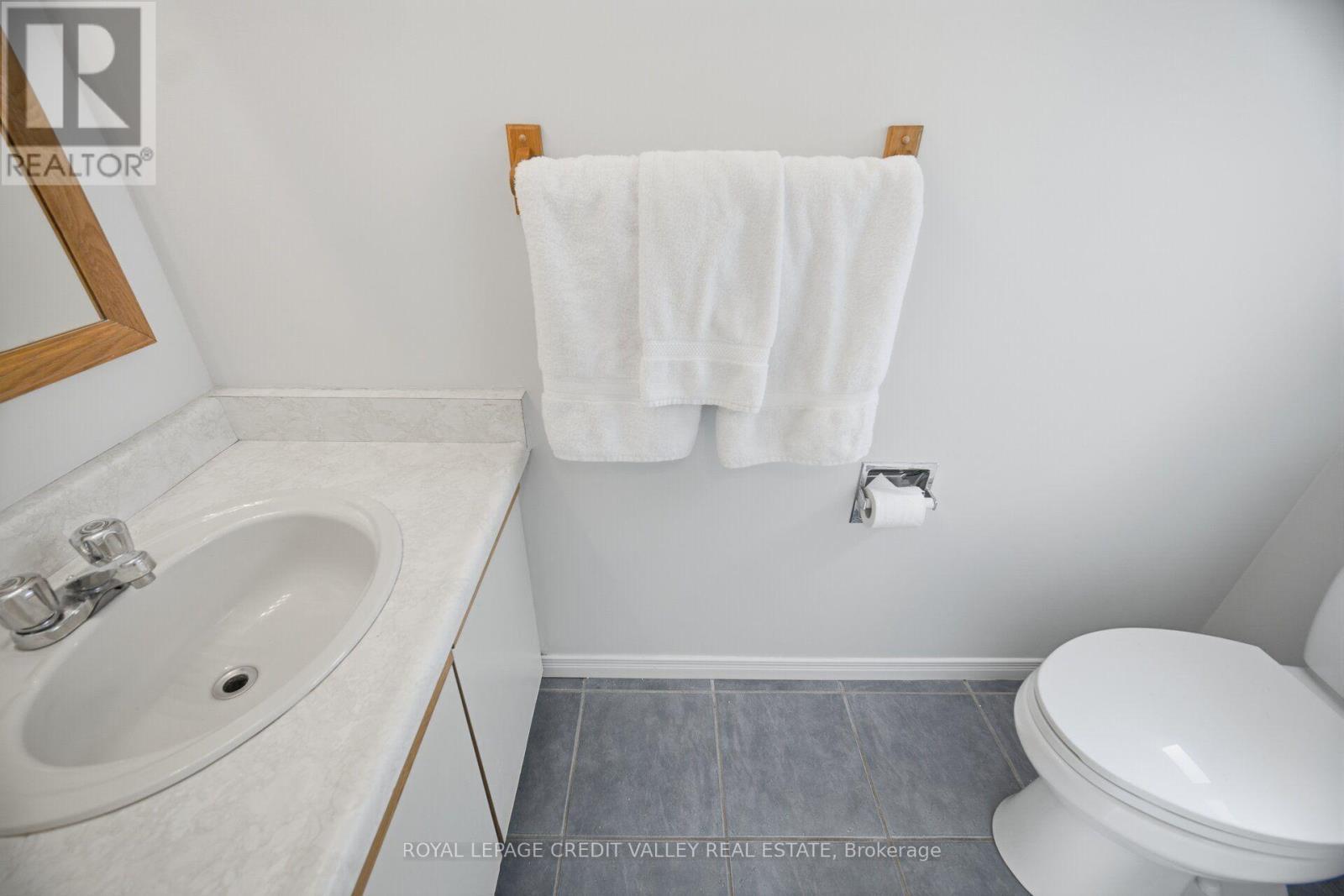 49 Sutter Avenue, Brampton, ON - Indoor Photo Showing Bathroom