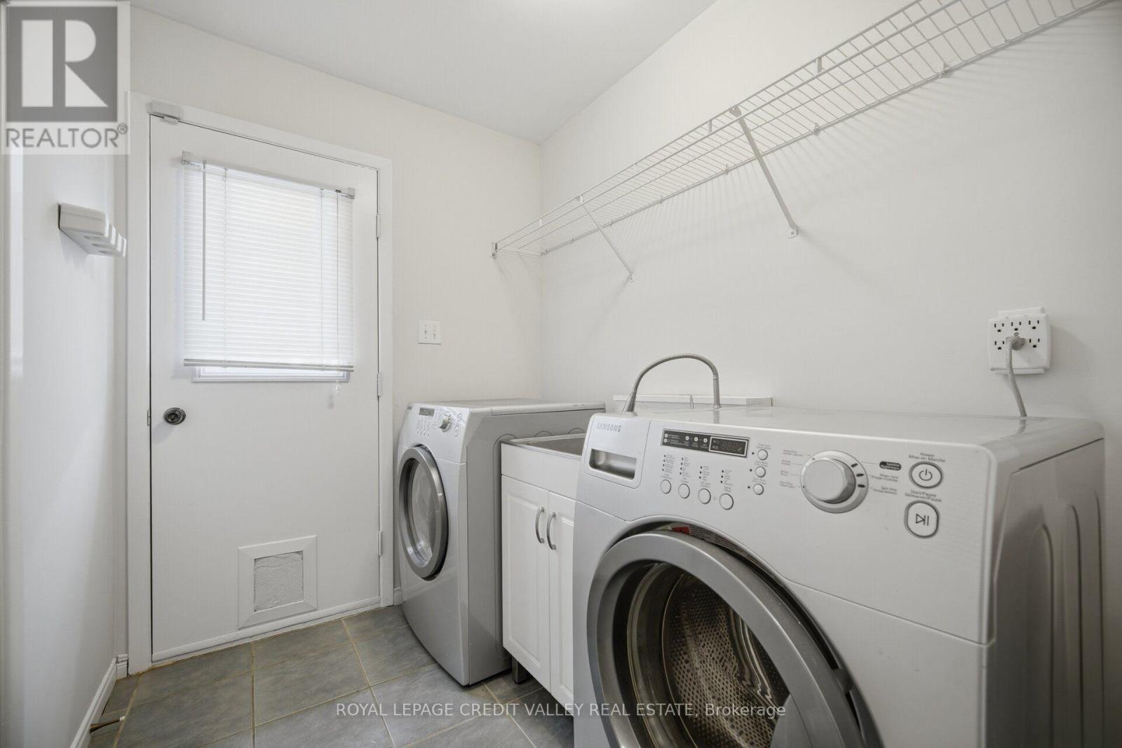 49 Sutter Avenue, Brampton, ON - Indoor Photo Showing Laundry Room