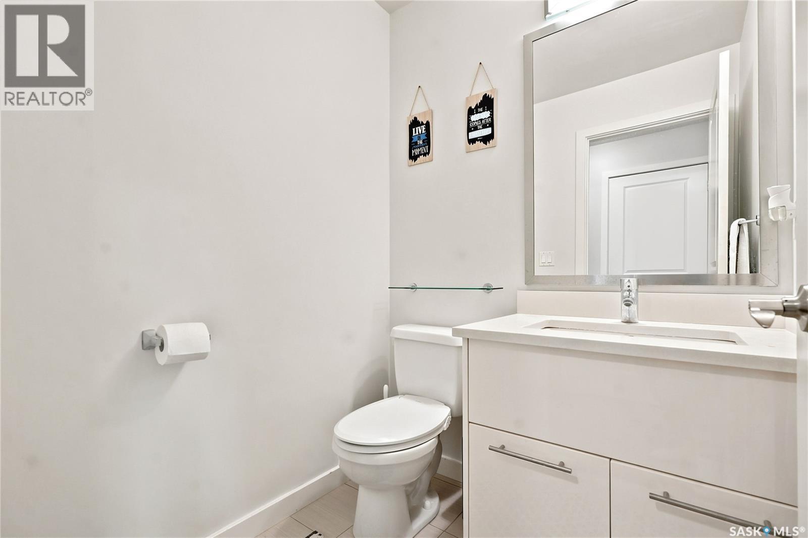 102 410 Ledingham Way, Saskatoon, SK - Indoor Photo Showing Bathroom