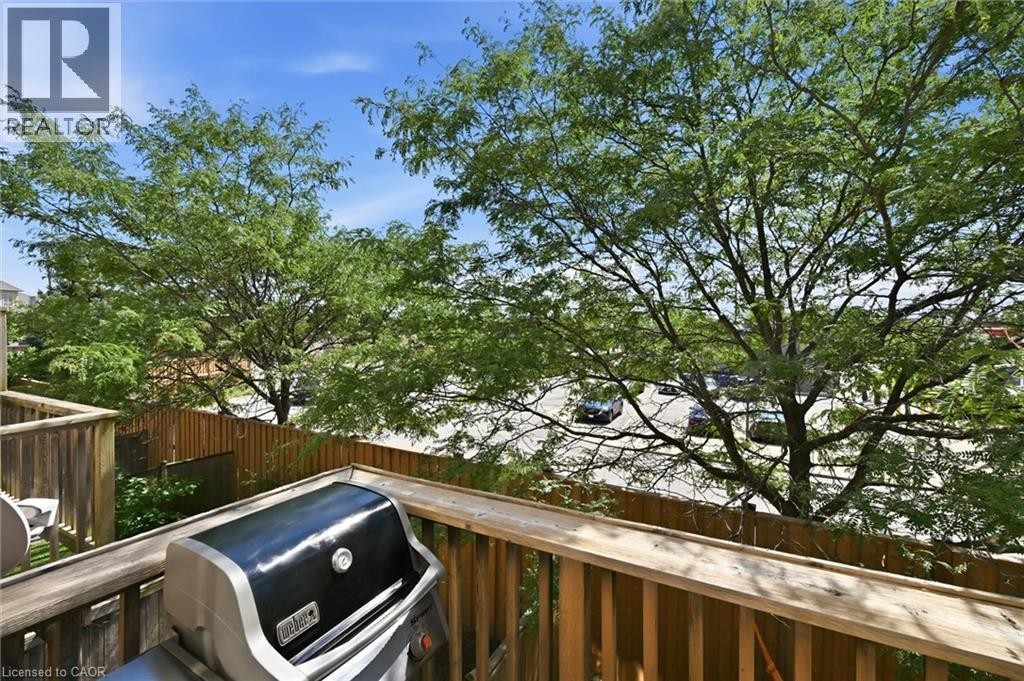678 Rowley Common, Burlington, ON - Outdoor