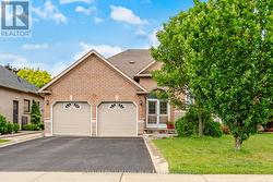 34 KIRKWOOD CRESCENT Caledon, ON L7C 1B8