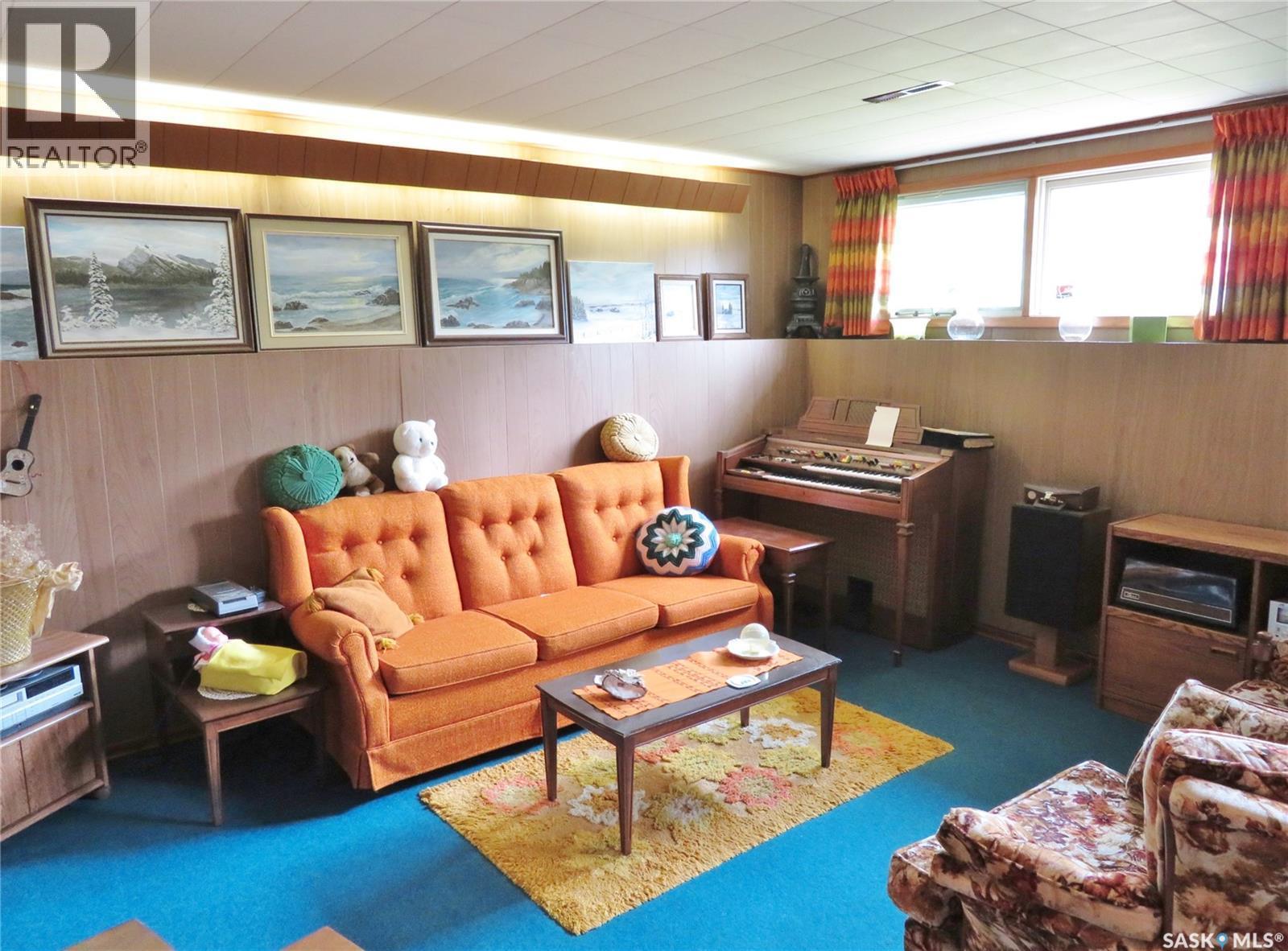 639 Acadia Drive, Saskatoon, SK - Indoor