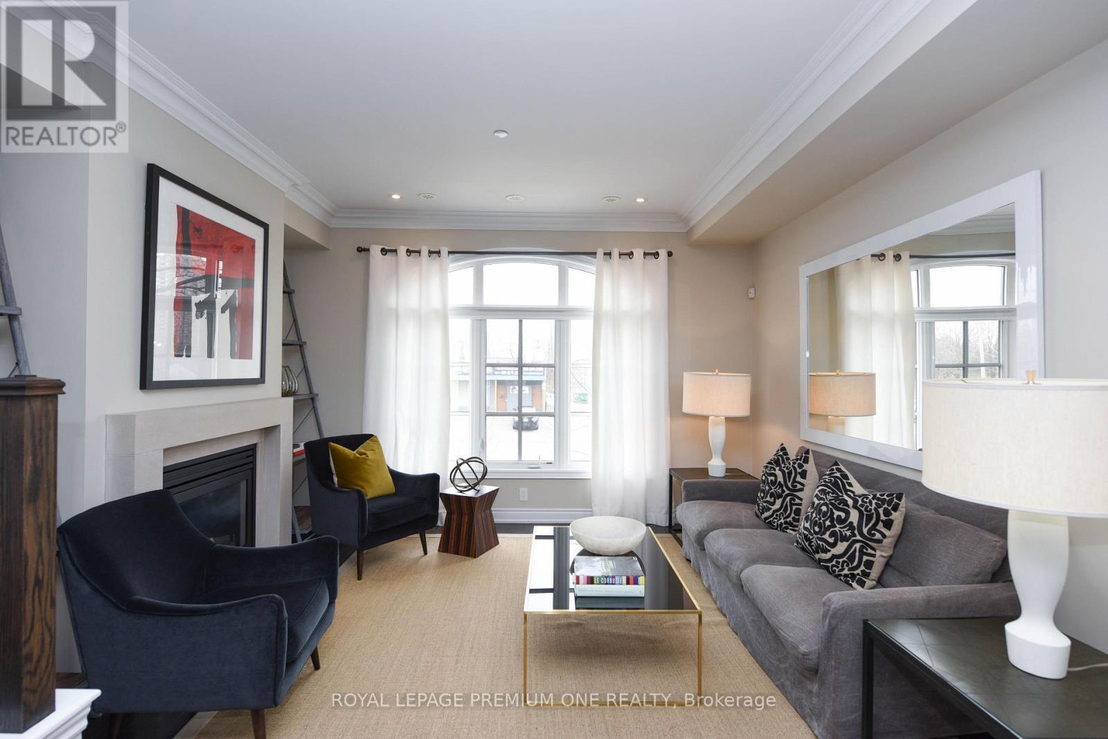 6A Acorn Avenue, Toronto, ON - Indoor Photo Showing Living Room With Fireplace
