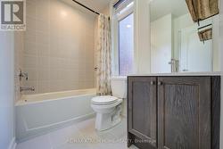 4 PC washroom - 