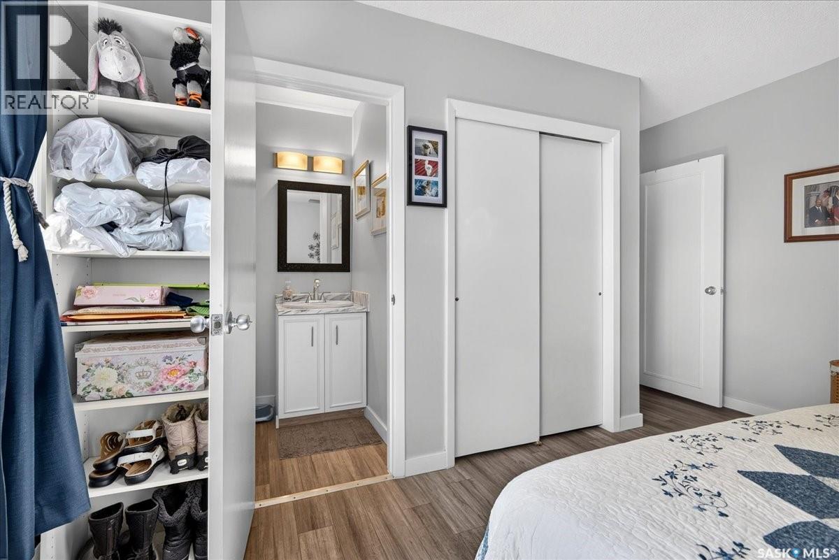 17 4505 Rae Street, Regina, SK - Indoor Photo Showing Bedroom