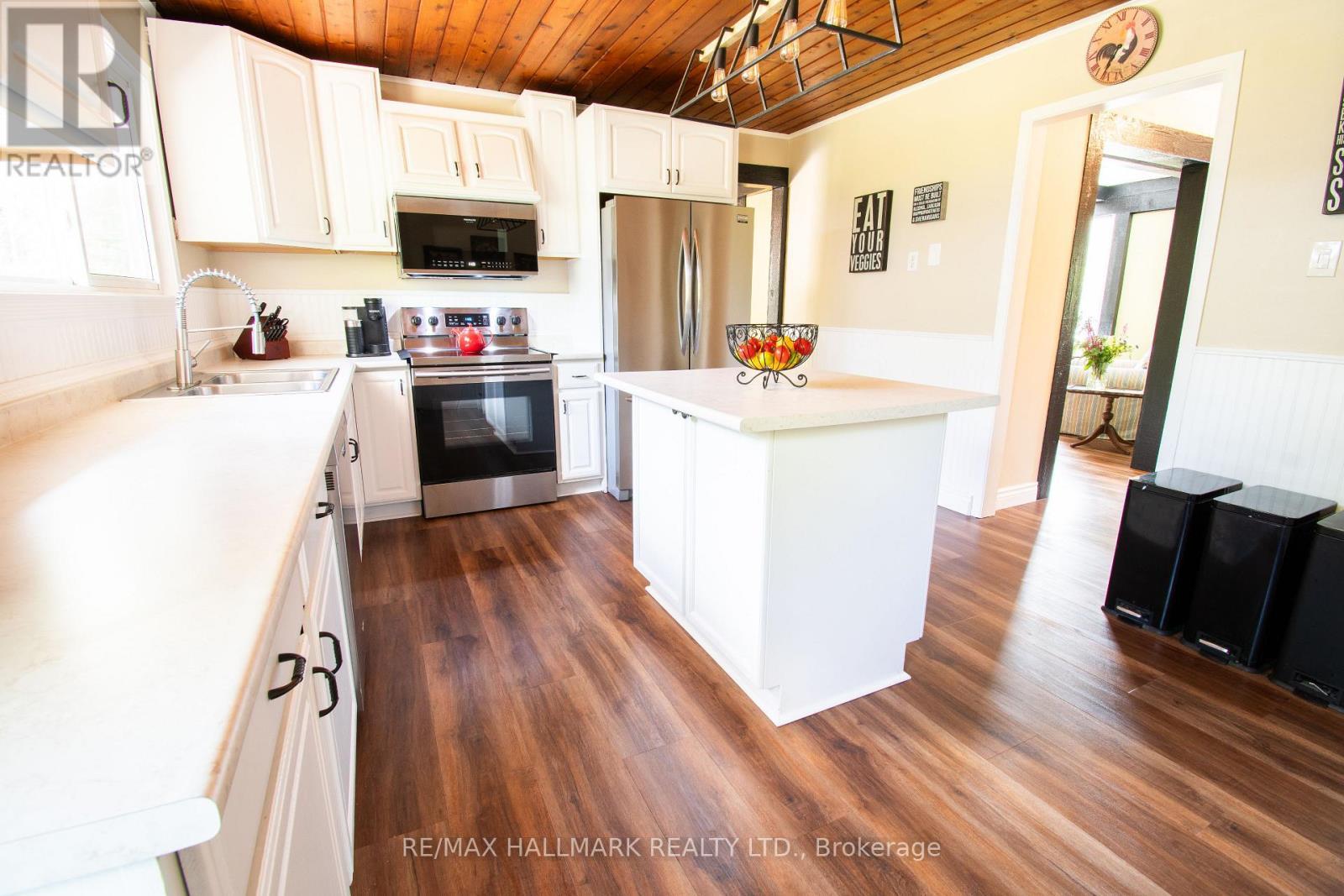 175 Concession 2 Road, Brock, ON - Indoor Photo Showing Kitchen