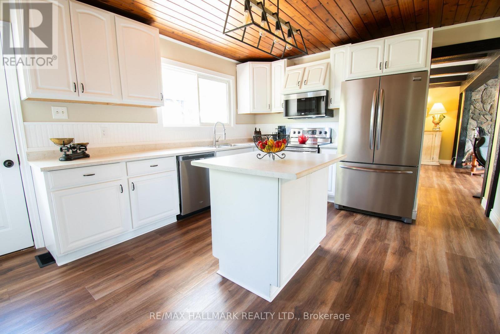 175 Concession 2 Road, Brock, ON - Indoor Photo Showing Kitchen