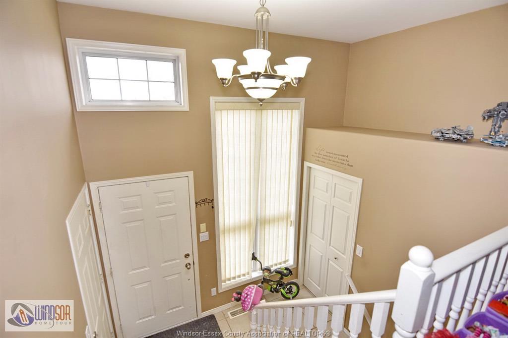 Upper-1003 Silverdale, Windsor, ON