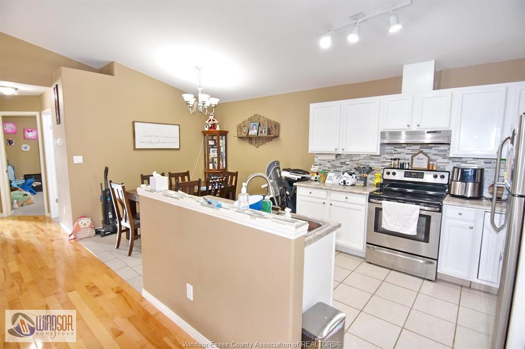 Upper-1003 Silverdale, Windsor, ON