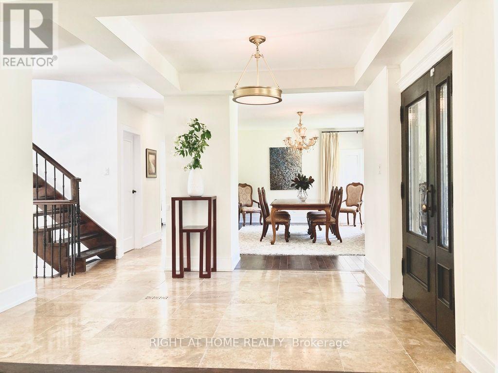 471 Country Club Crescent, Mississauga, ON - Indoor