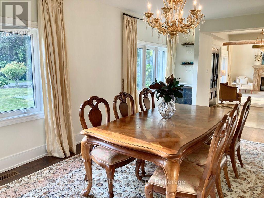 471 Country Club Crescent, Mississauga, ON - Indoor Photo Showing Dining Room