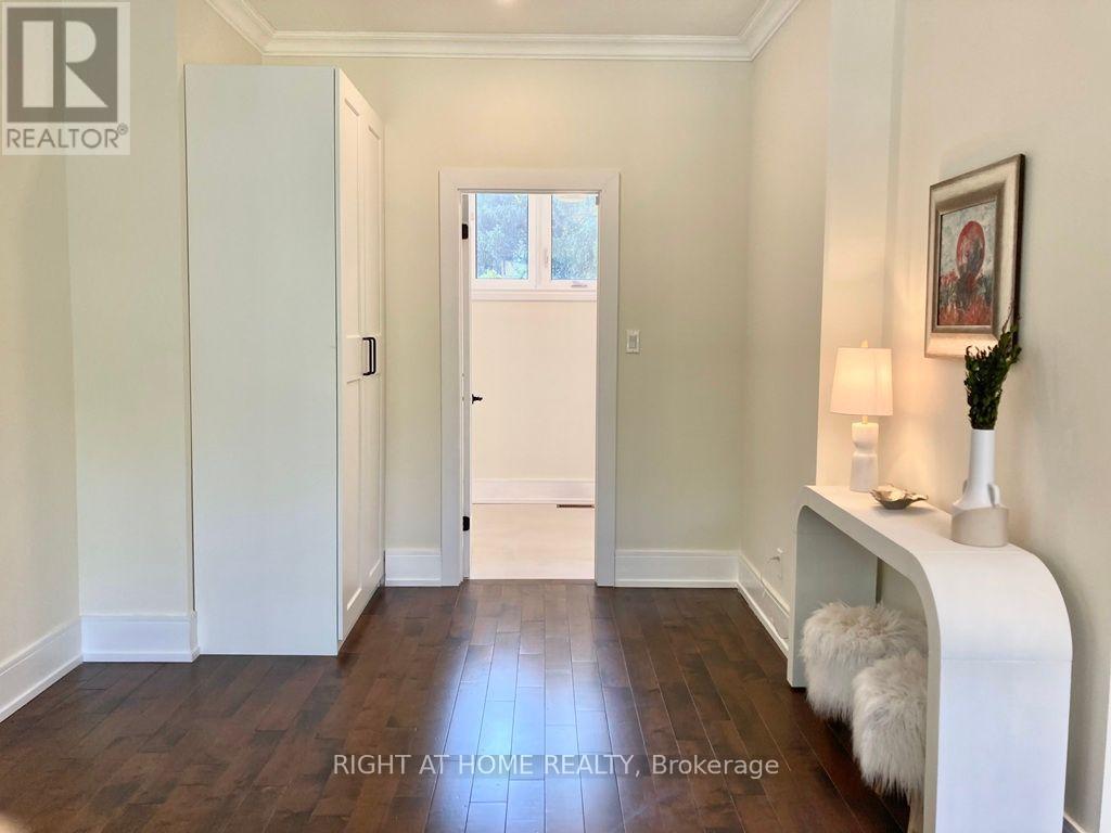 471 Country Club Crescent, Mississauga, ON - Indoor Photo Showing Other Room