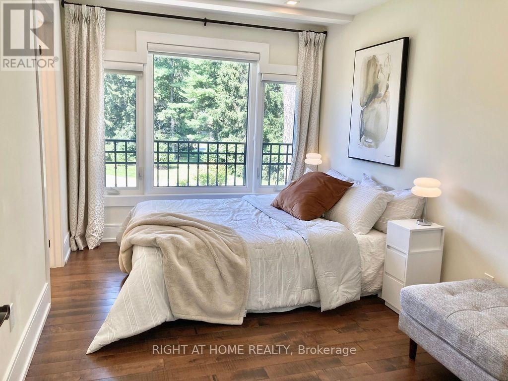 471 Country Club Crescent, Mississauga, ON - Indoor Photo Showing Bedroom