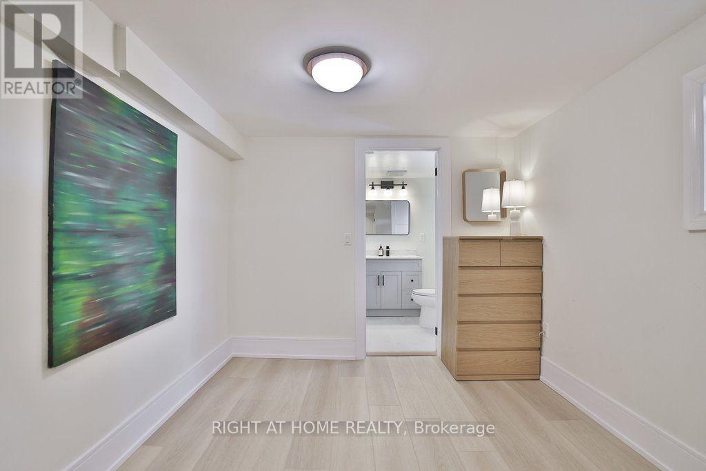 471 Country Club Crescent, Mississauga, ON - Indoor Photo Showing Other Room