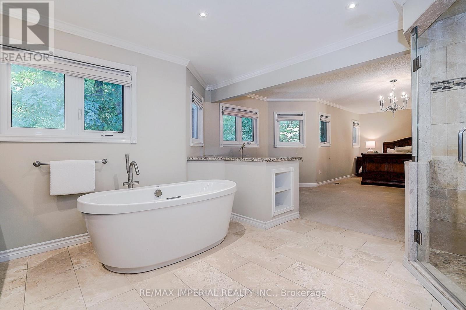 5337 Champlain Trail, Mississauga, ON - Indoor Photo Showing Bathroom