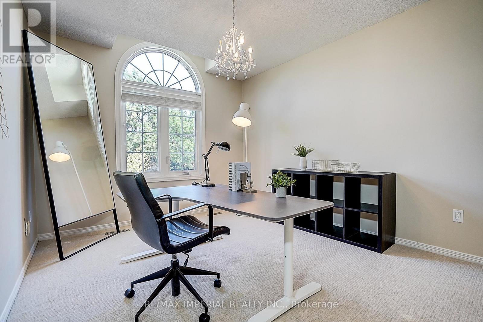 5337 Champlain Trail, Mississauga, ON - Indoor Photo Showing Office
