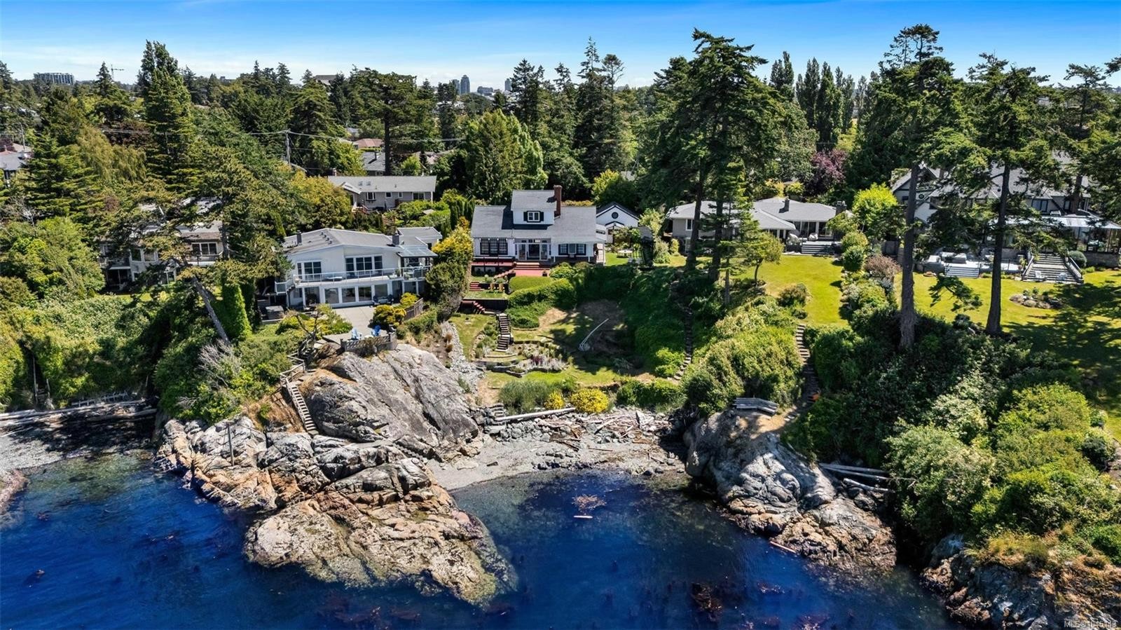 330 Plaskett Pl, Esquimalt, BC