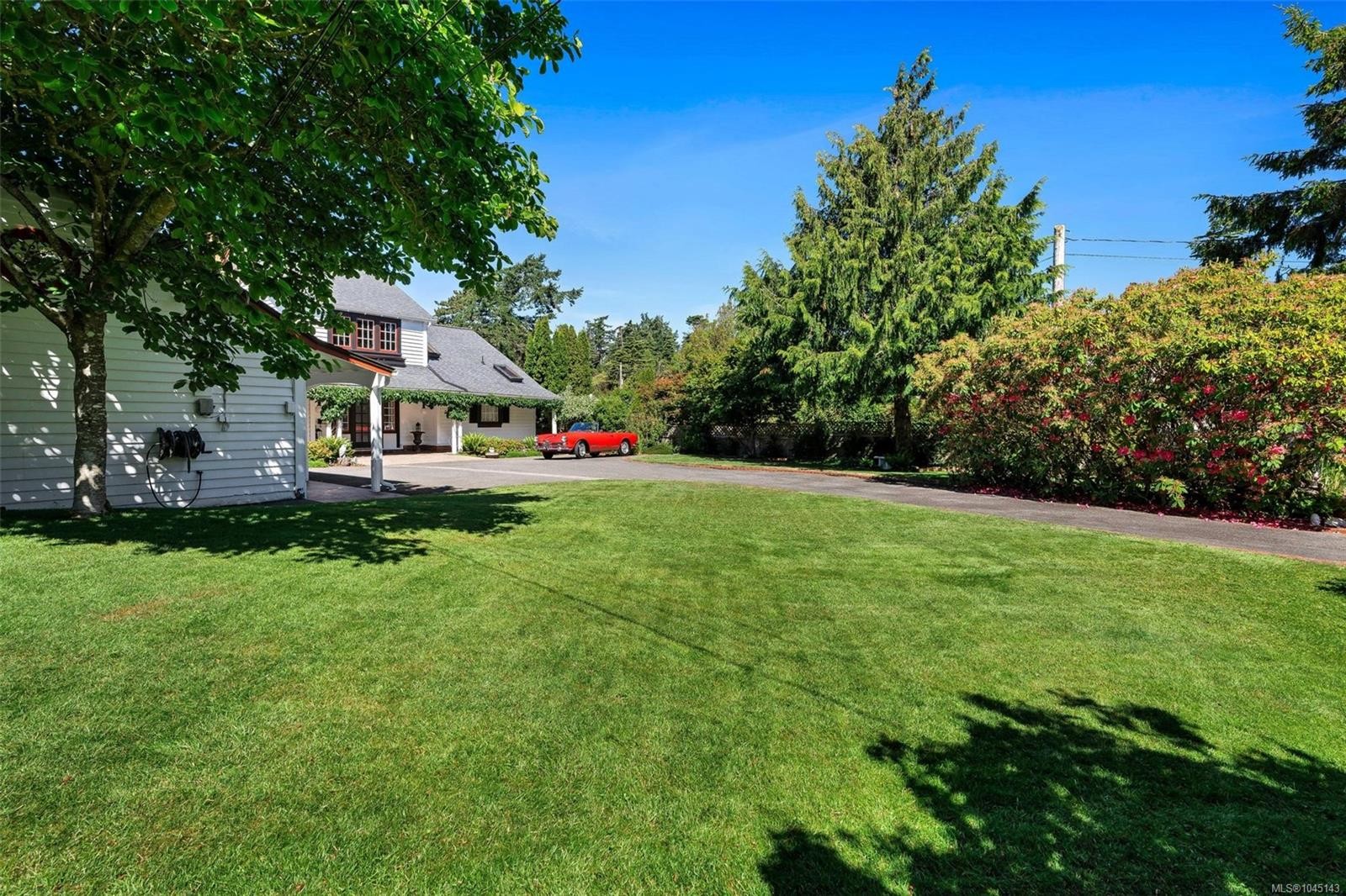 330 Plaskett Pl, Esquimalt, BC
