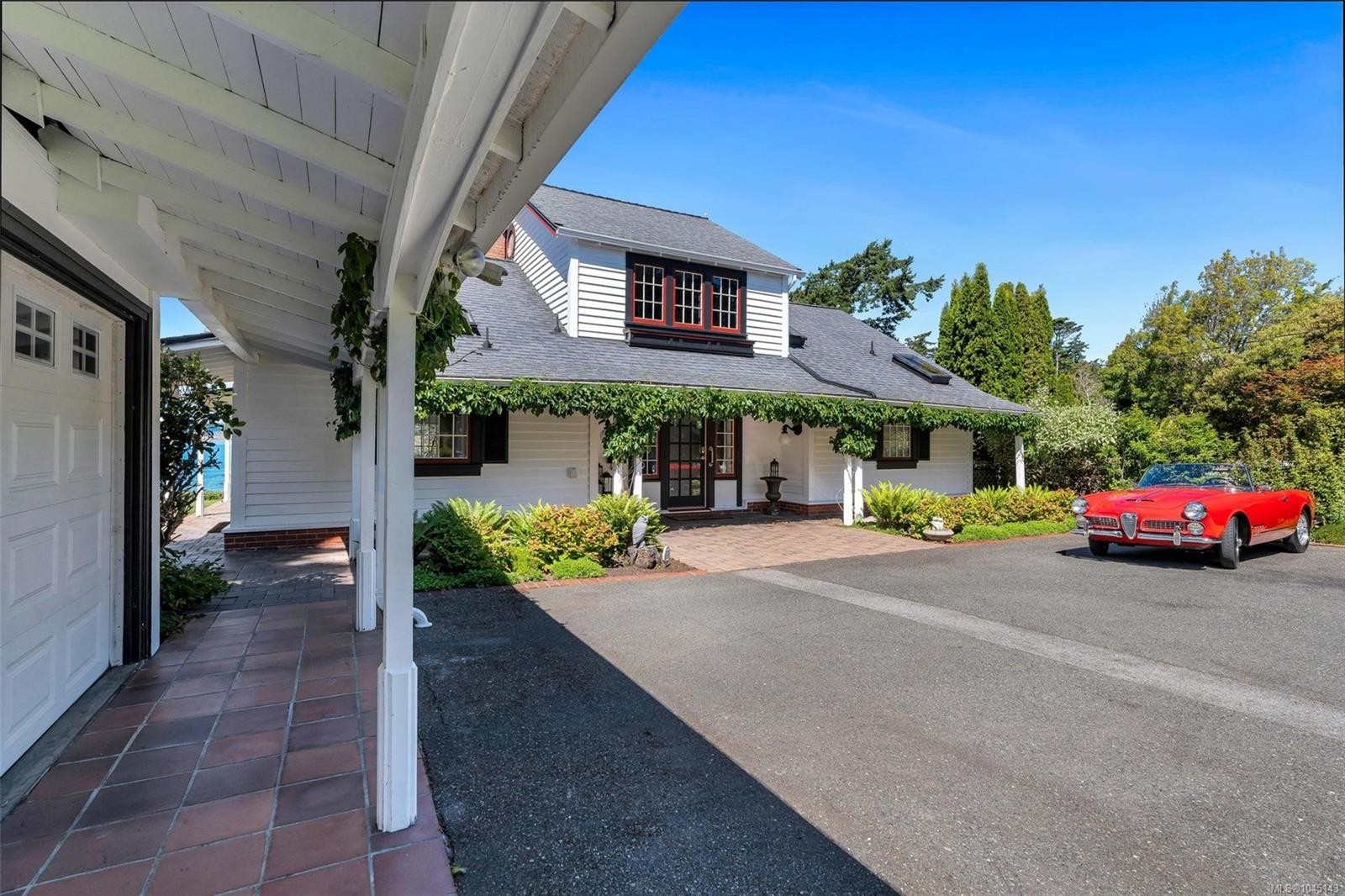 330 Plaskett Pl, Esquimalt, BC