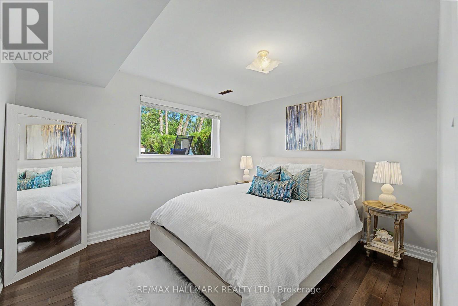 3rd Bedroom hardwood floors overlooks pool - 117 Clappison Boulevard, Toronto, ON - Indoor Photo Showing Bedroom
