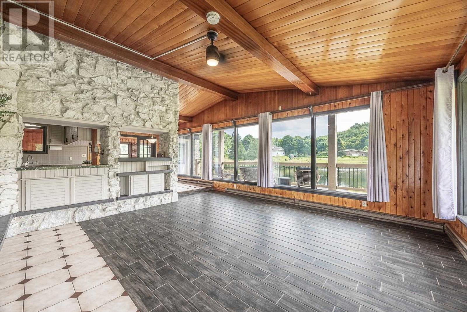 264 Macintyre Rd, Sault Ste. Marie, ON - Indoor