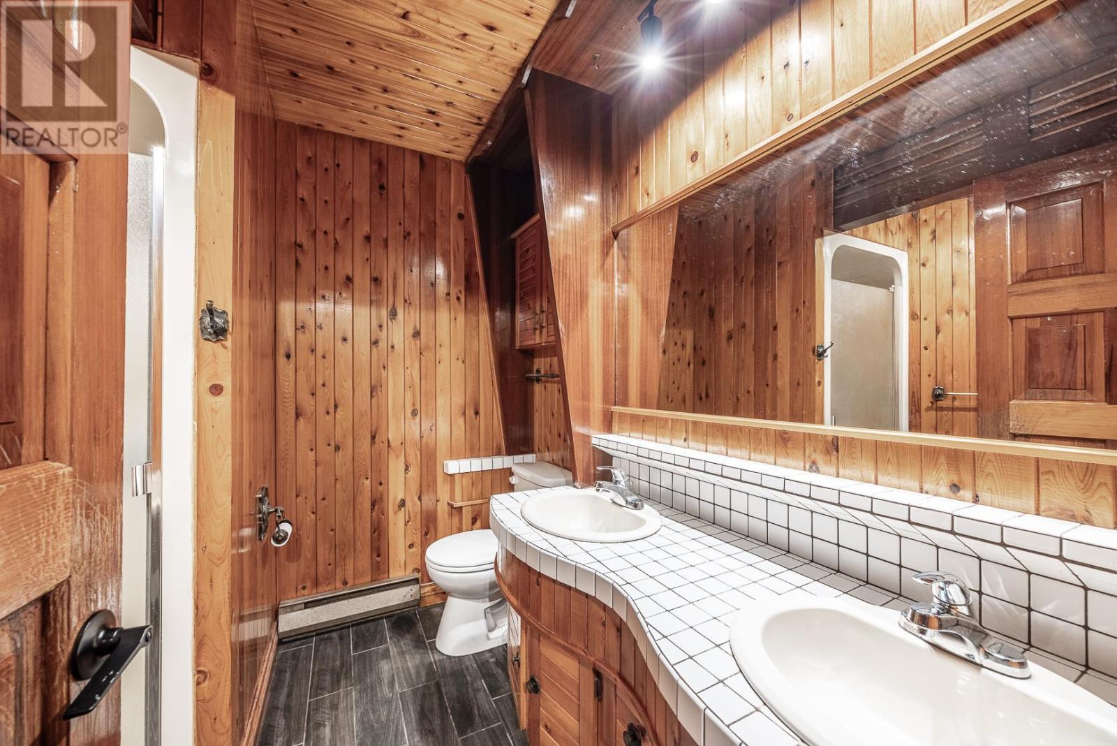 264 Macintyre Rd, Sault Ste. Marie, ON - Indoor Photo Showing Bathroom