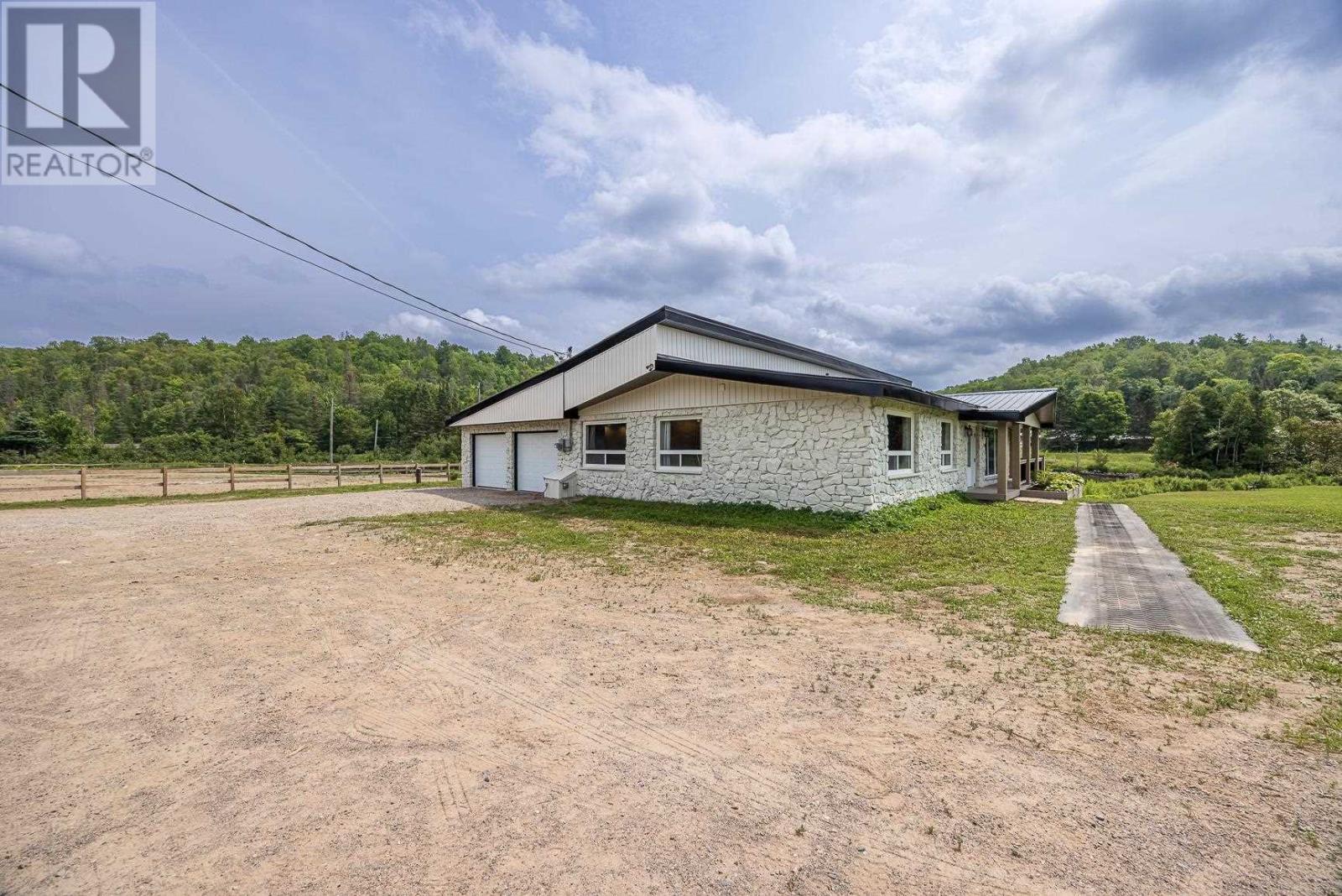 264 Macintyre Rd, Sault Ste. Marie, ON - Outdoor