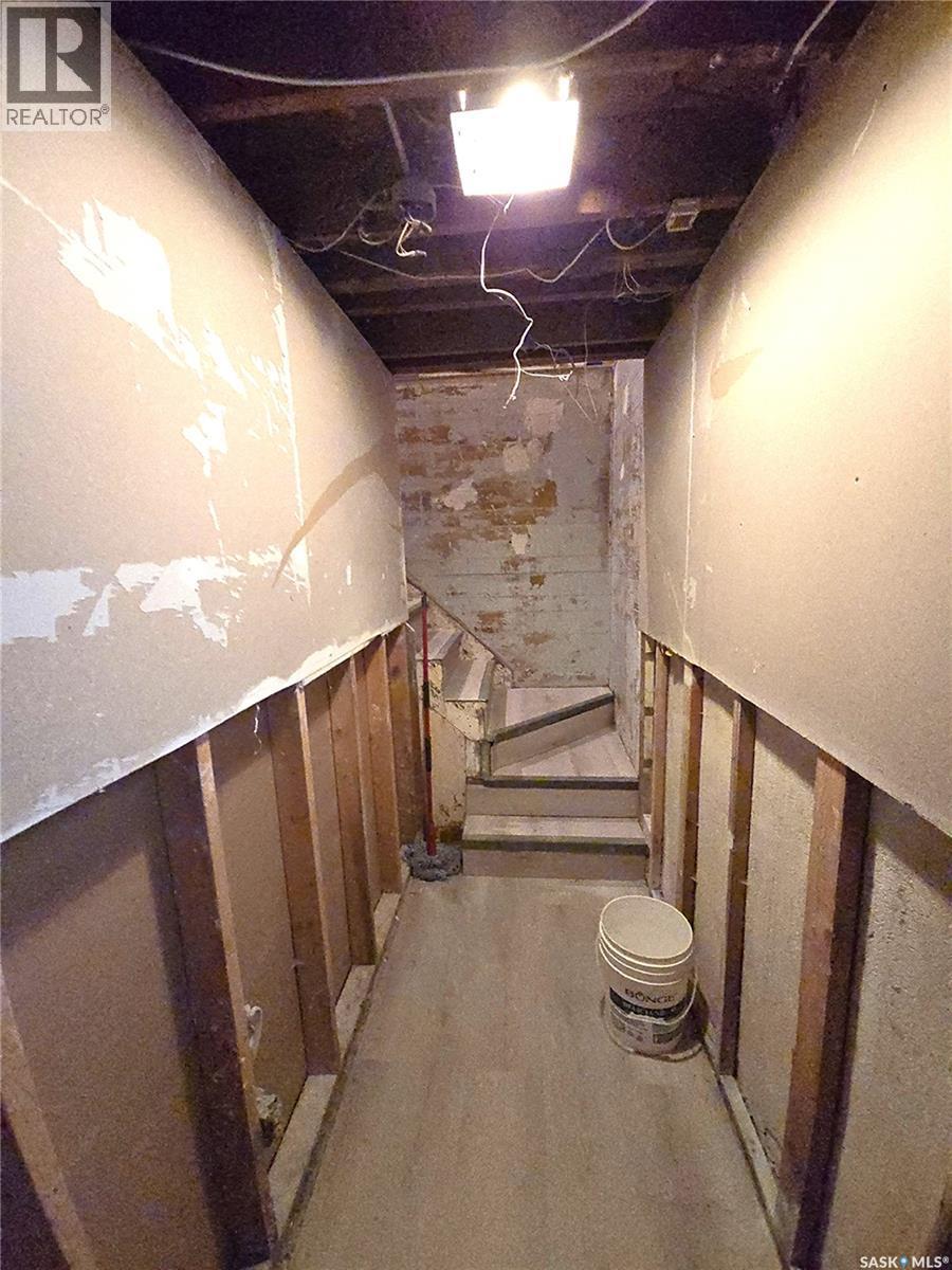 1939 Quebec Street, Regina, SK - Indoor
