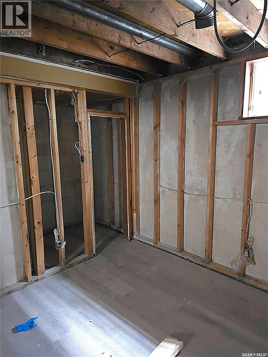 1939 Quebec Street, Regina, SK - Indoor Photo Showing Basement