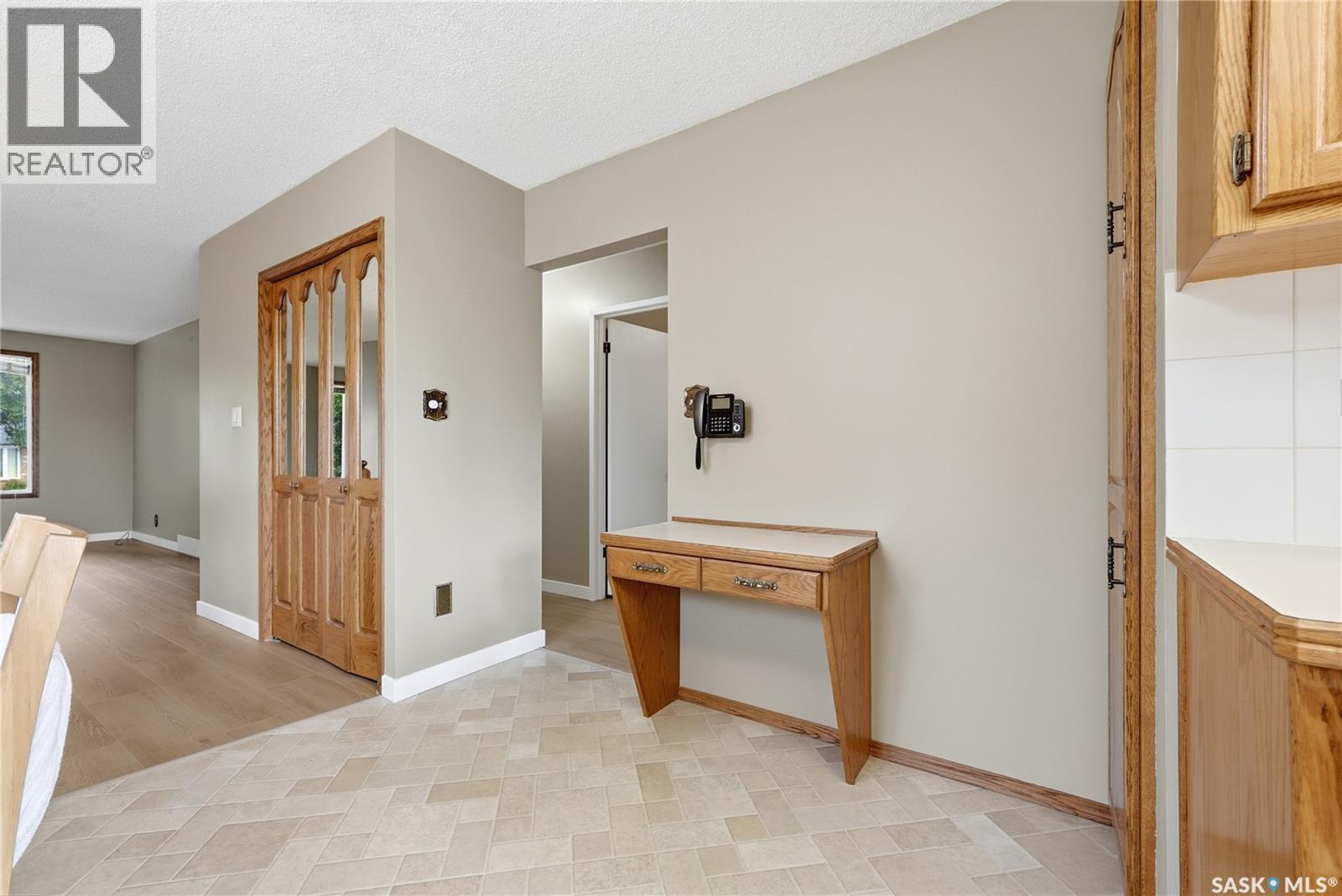 39 Hayes Crescent, Regina, SK - Indoor Photo Showing Other Room