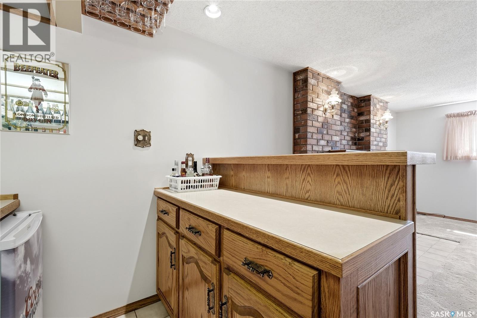 39 Hayes Crescent, Regina, SK - Indoor